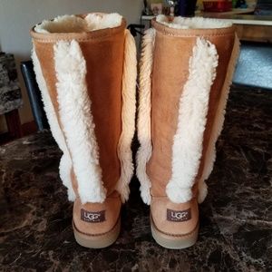 Uggs Tall Chestnut Sundance Boots With Trim